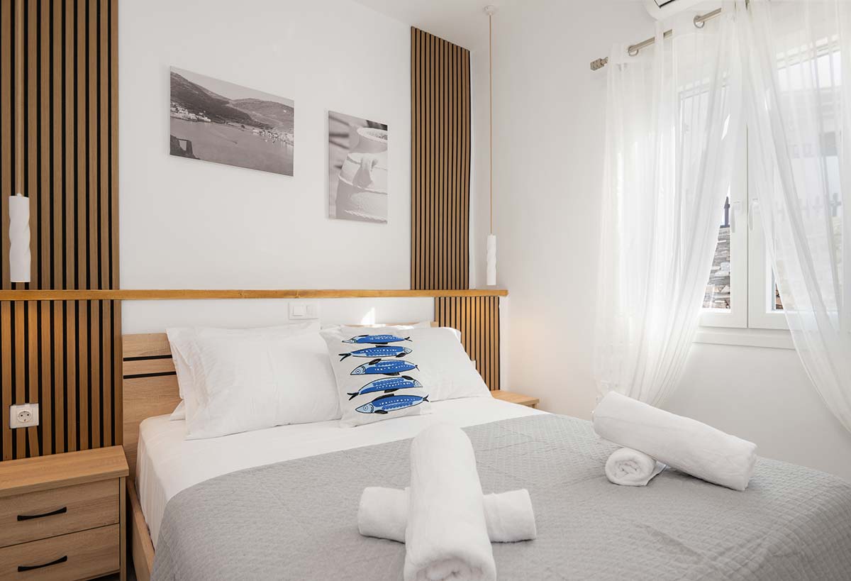 Appartement deux pièces avec lit double