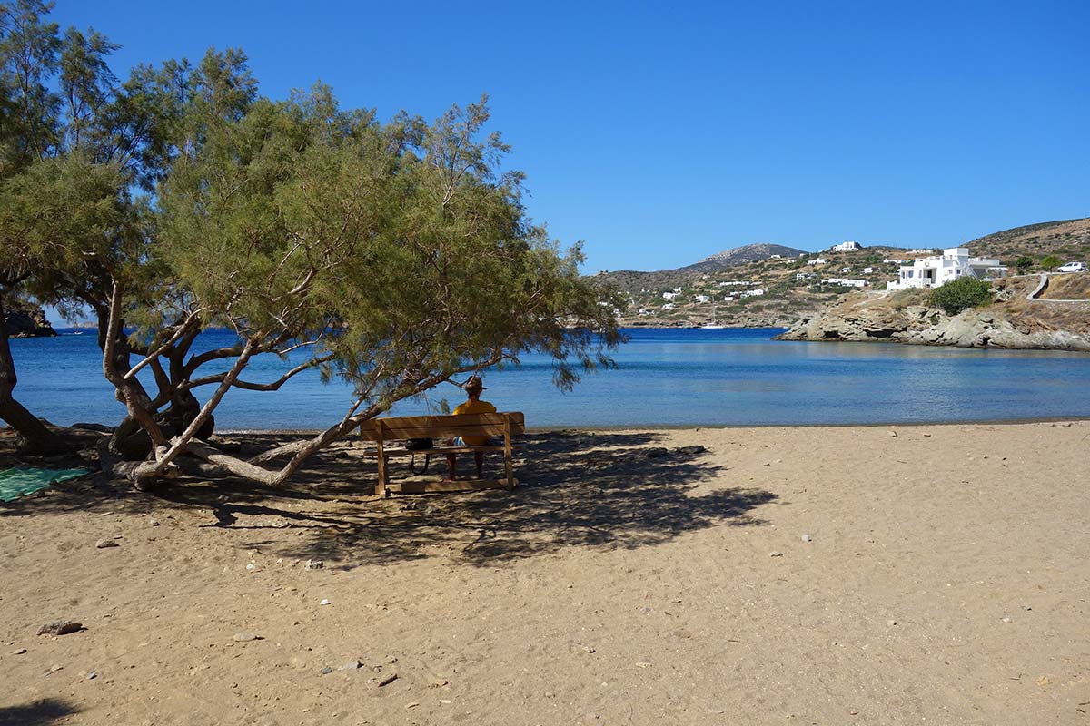 Plage de Fassolou à Sifnos