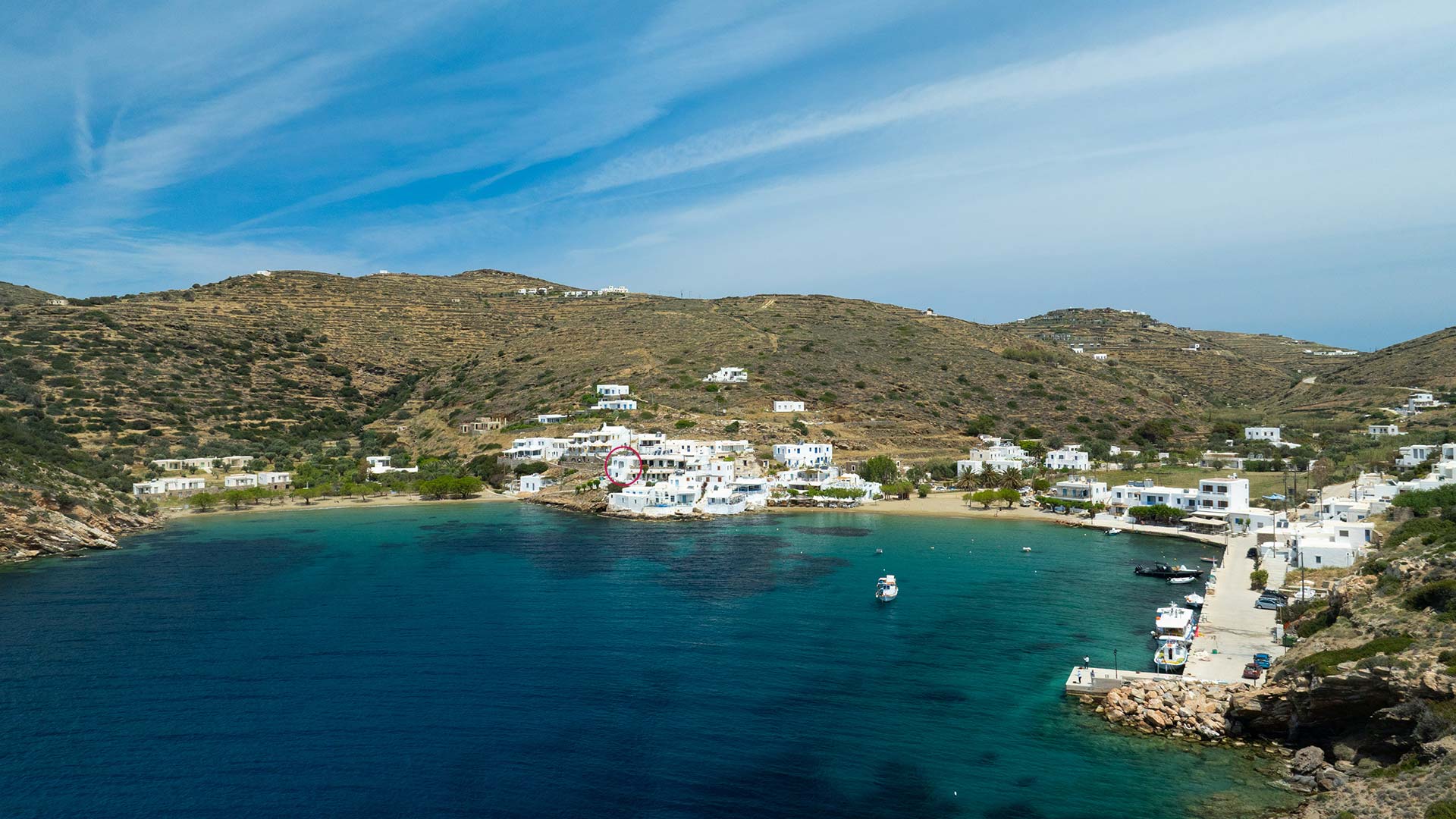 Vue panoramique de Faros à Sifnos
